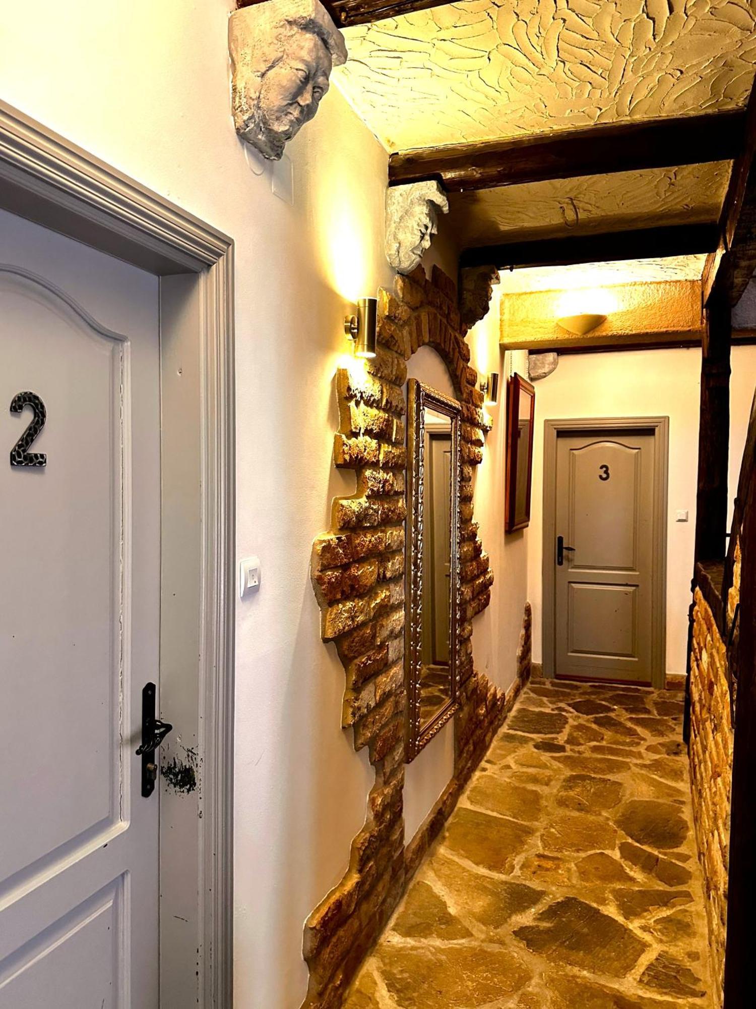 XIV Century Rooms Kastela Exterior photo
