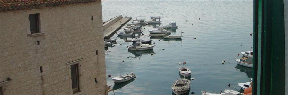 XIV Century Rooms Kastela Exterior photo