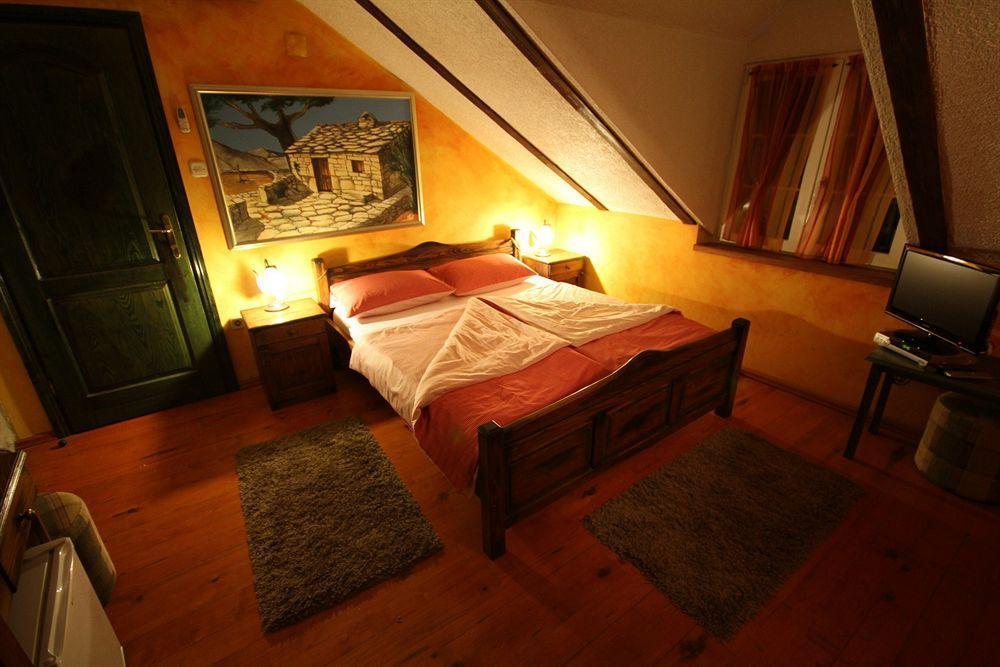 XIV Century Rooms Kastela Exterior photo